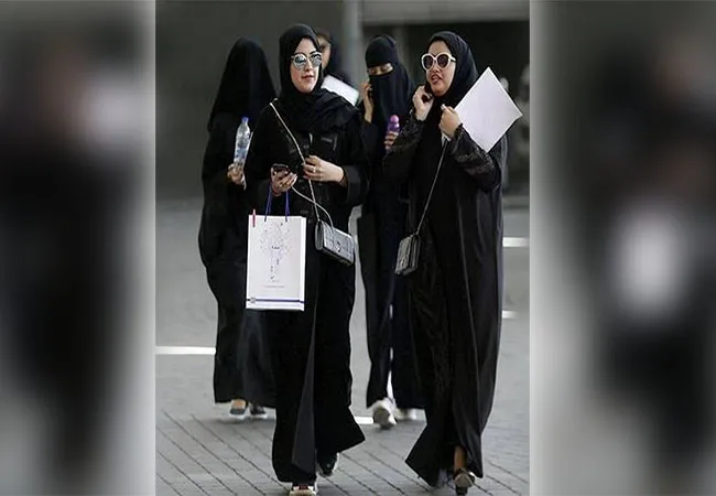  In the Saudi Army   Permission for women!